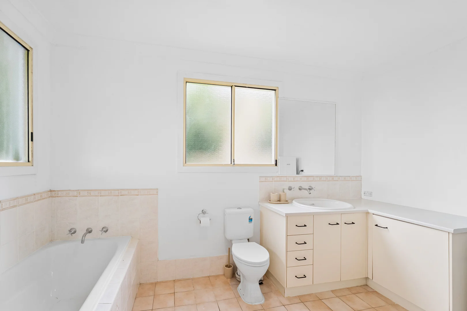 Additional image 6 of 3 Stewart Brougham Close, Lisarow NSW 2250