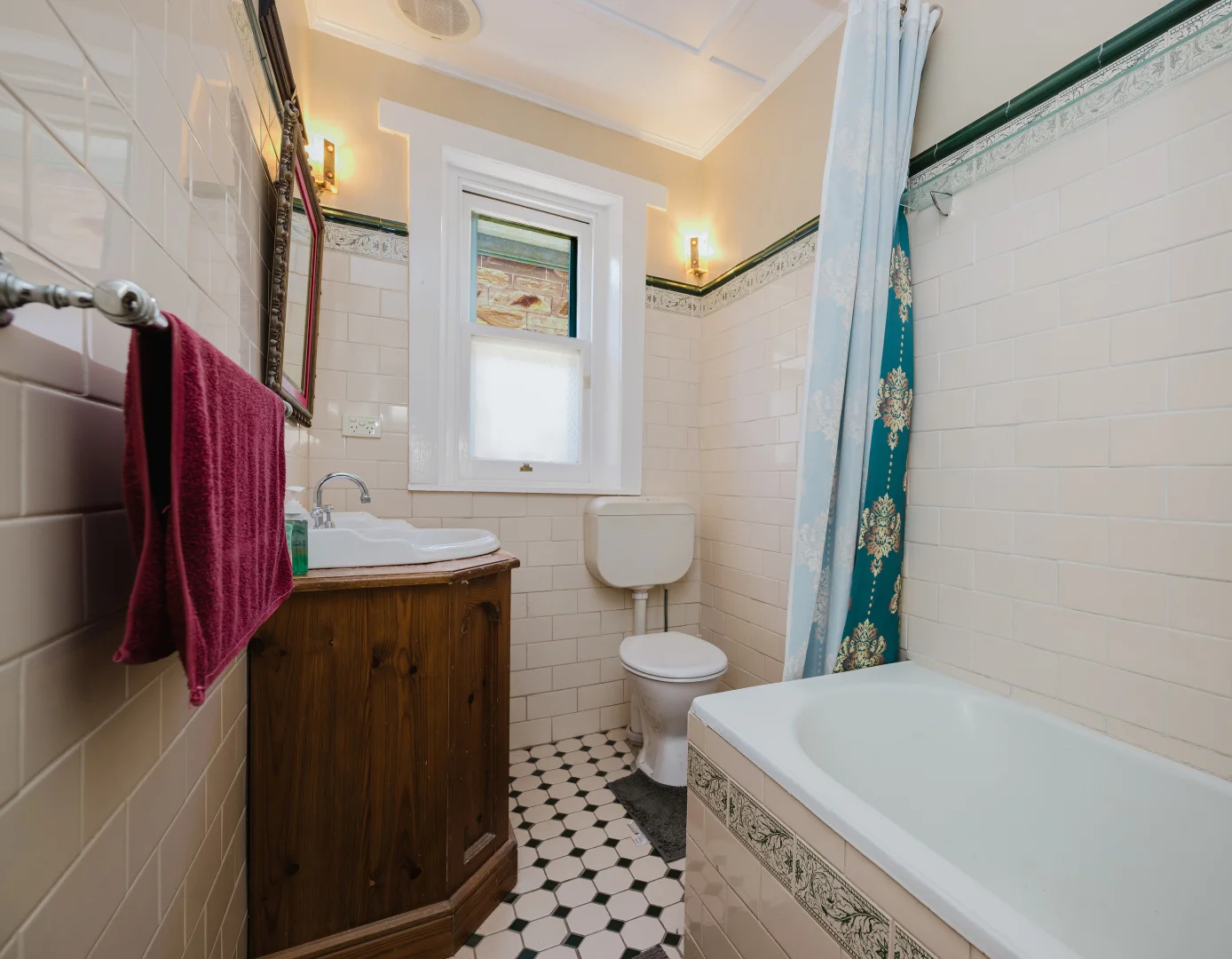 Additional image 16 of 21 Commercial St, Burra SA 5417