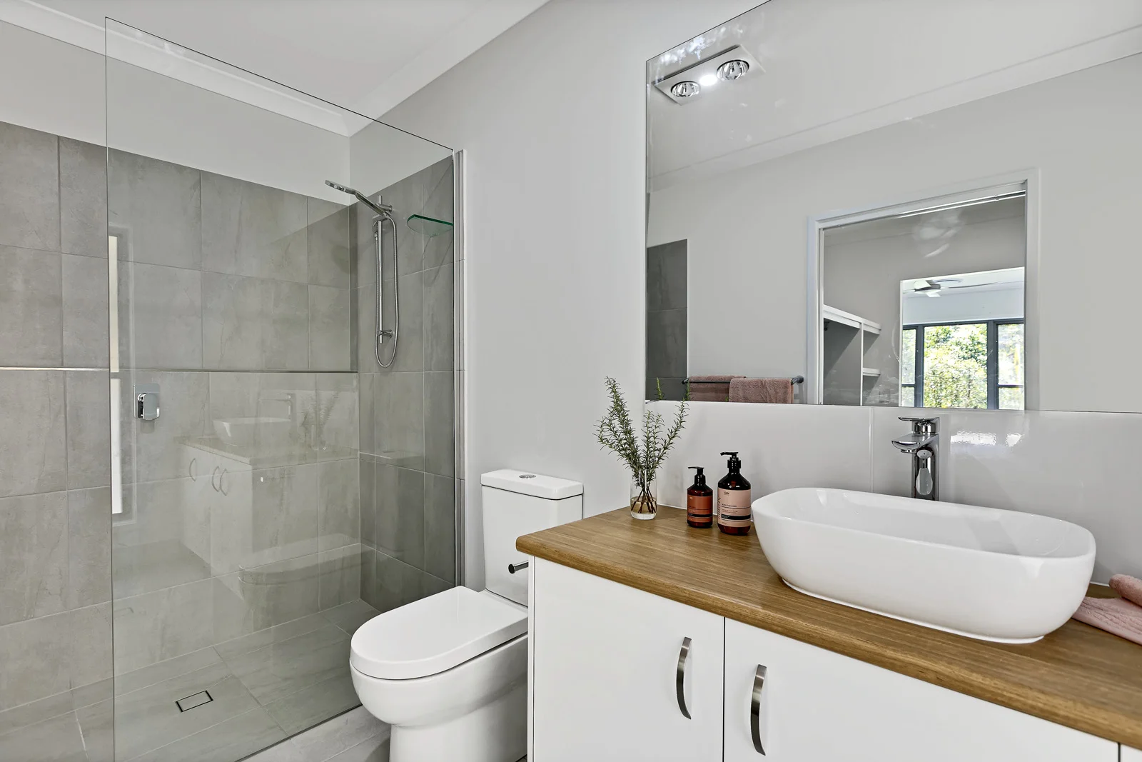 Additional image 9 of 1/33 Hilltop Drive, Burnside QLD 4560