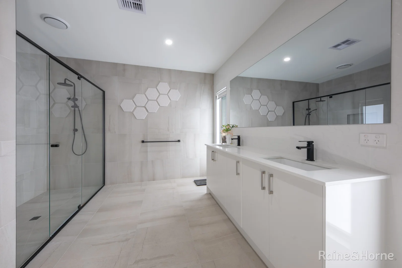 Additional image 14 of 28 Iredale Promenade, Sunbury VIC 3429