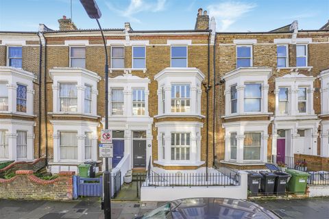 Batoum Gardens, Brook Green W6