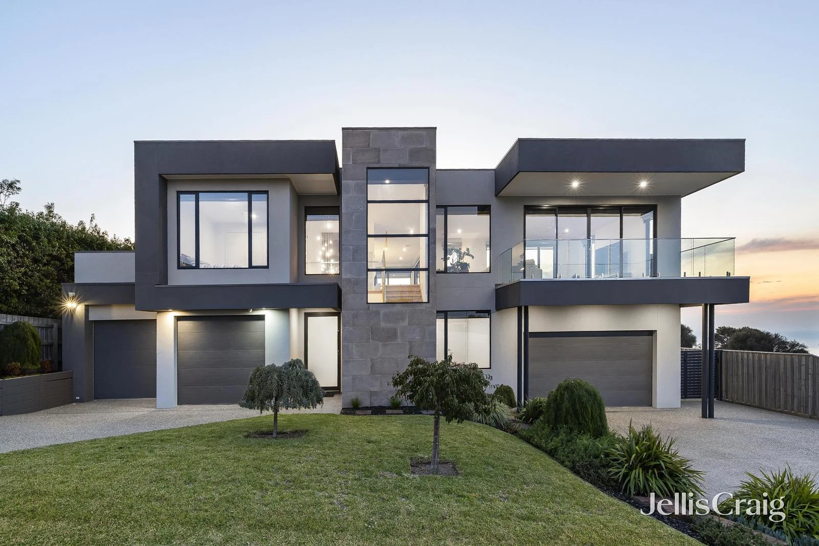 11 Sunhill Road, Mount Martha VIC 3934