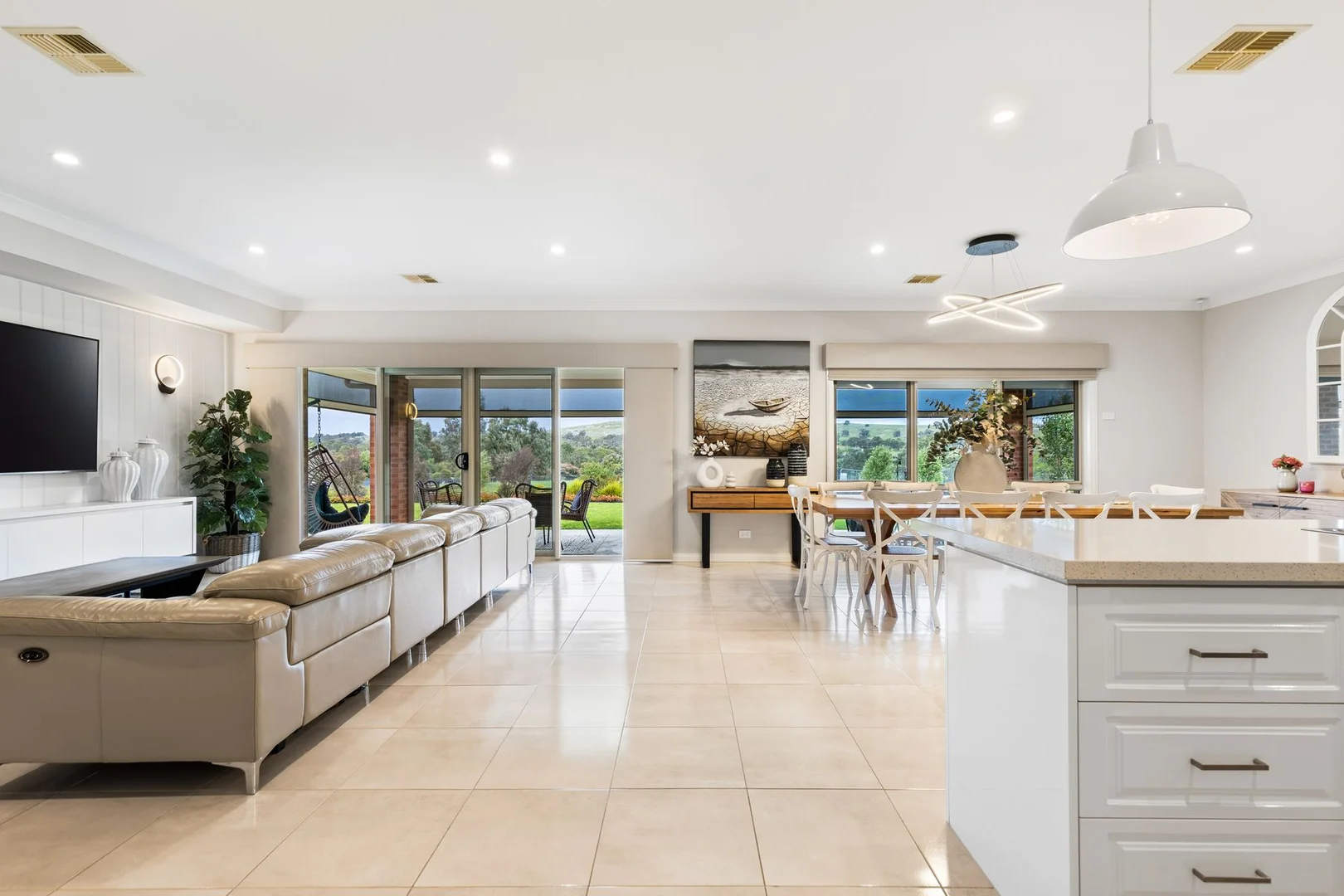 Additional image 10 of 52 Sunrise Crescent, Lockwood South VIC 3551