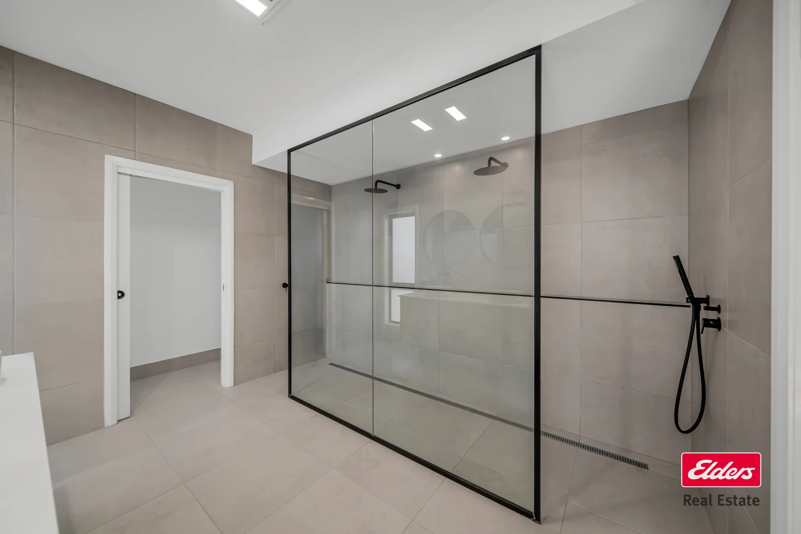 Additional image 13 of 16 Sunningdale Close, Dubbo NSW 2830