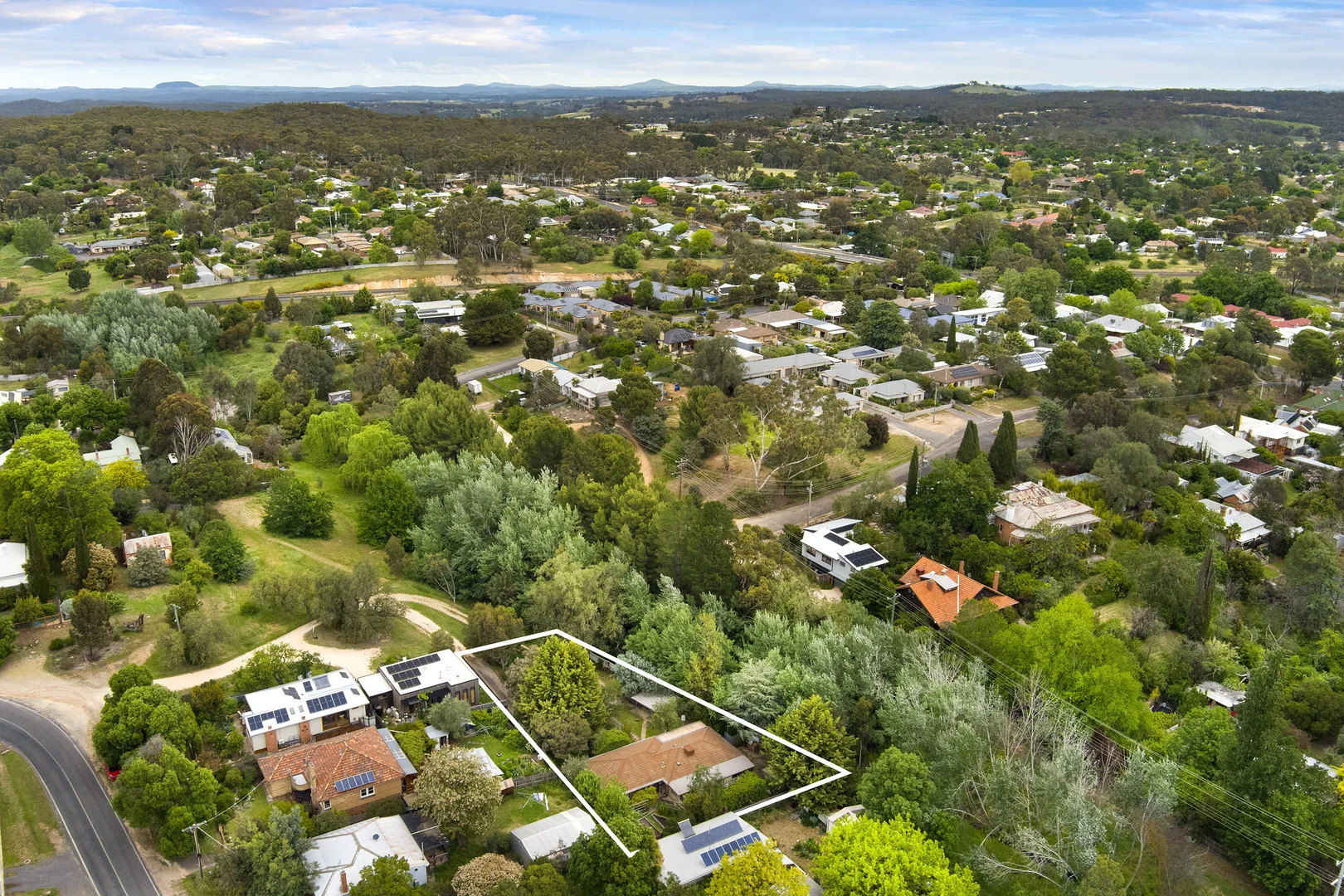 Additional image 2 of 40A Greenhill Avenue, Castlemaine VIC 3450