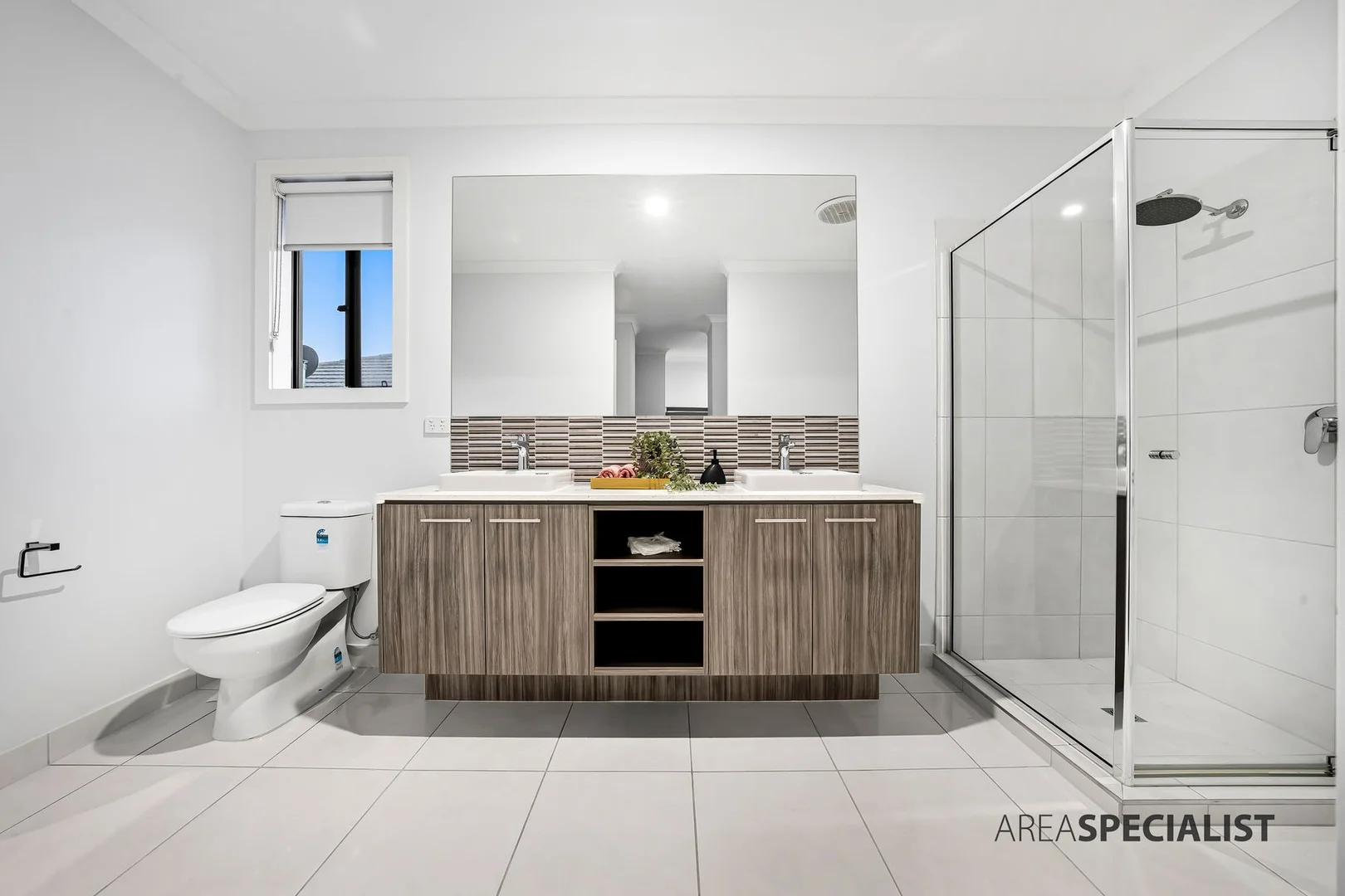 Additional image 12 of 18 Graziers Crescent, Clyde North VIC 3978