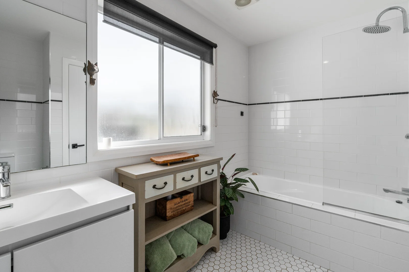 Additional image 28 of 10 & 10A Apple Gate Close, Mittagong NSW 2575