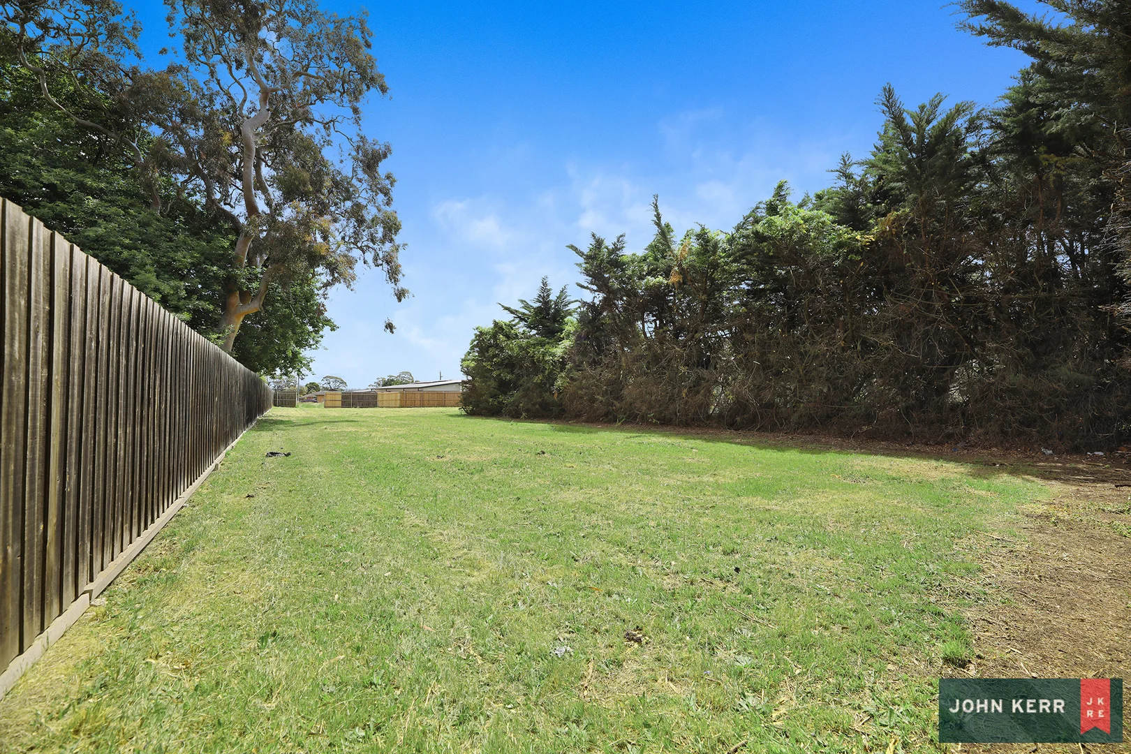Additional image 2 of 64C Moore Street, Moe VIC 3825