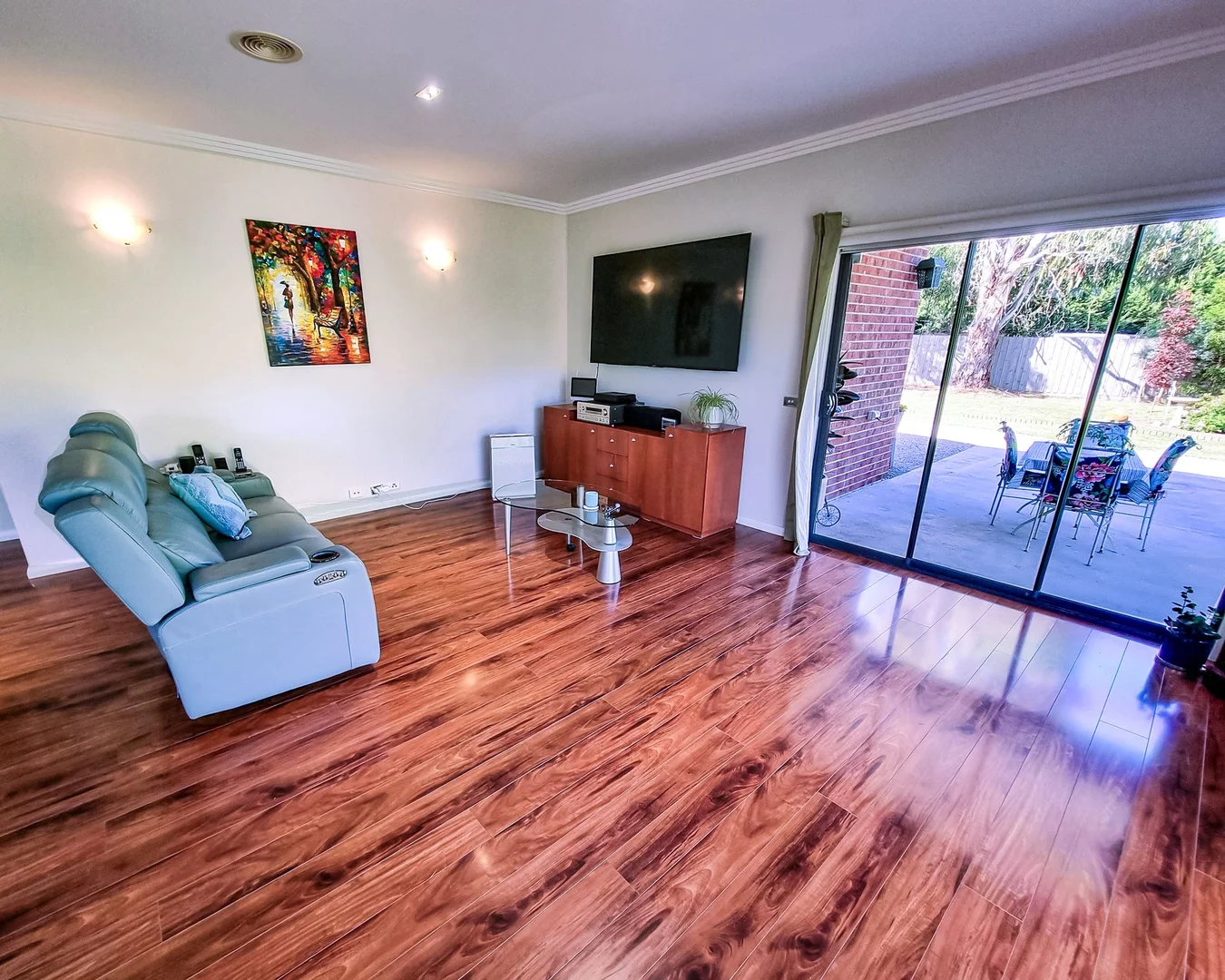 Additional image 7 of 3/11 Newnham Drive, Romsey VIC 3434