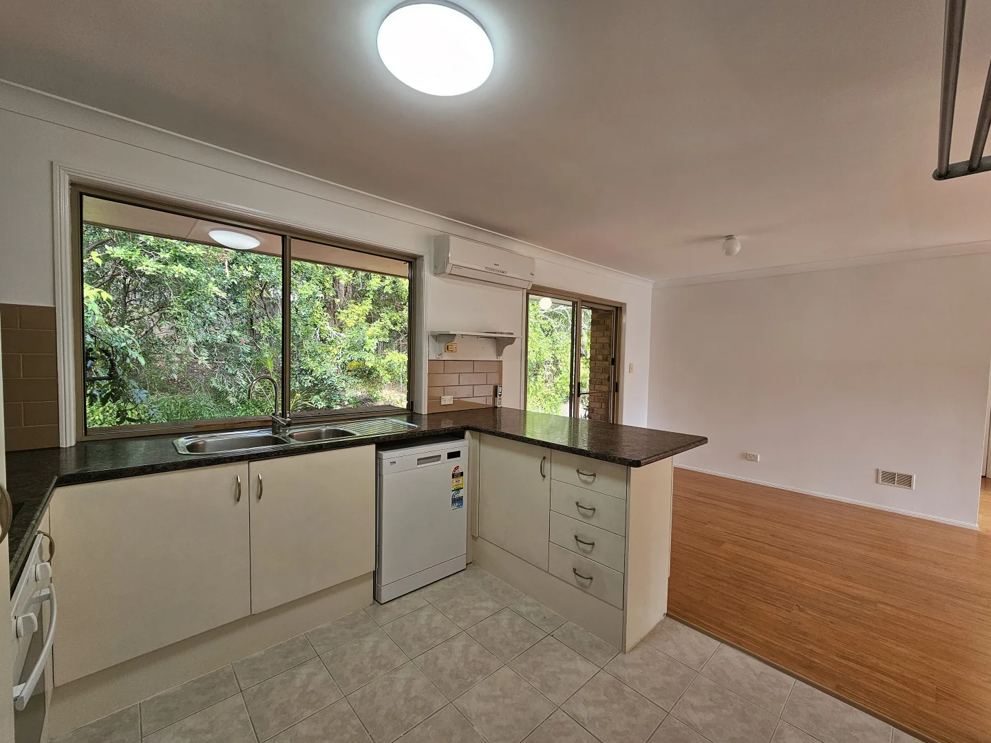 Additional image 8 of 5/28-32 Golden Palms Court, Ashmore QLD 4214