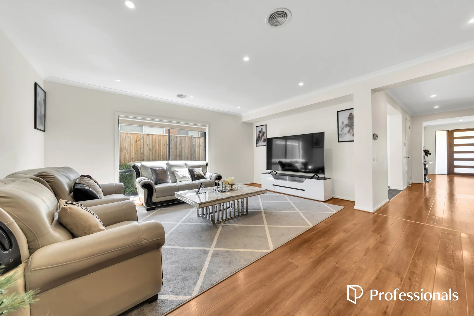 Additional image 3 of 70 Viewbright Road, Clyde North VIC 3978