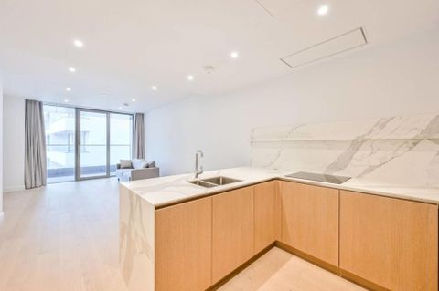 10 Park Drive, Canary Wharf E14