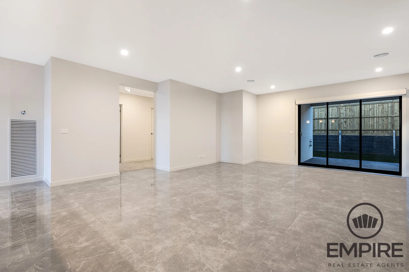 Additional image 8 of 140 Yeungroon Boulevard, Clyde North VIC 3978