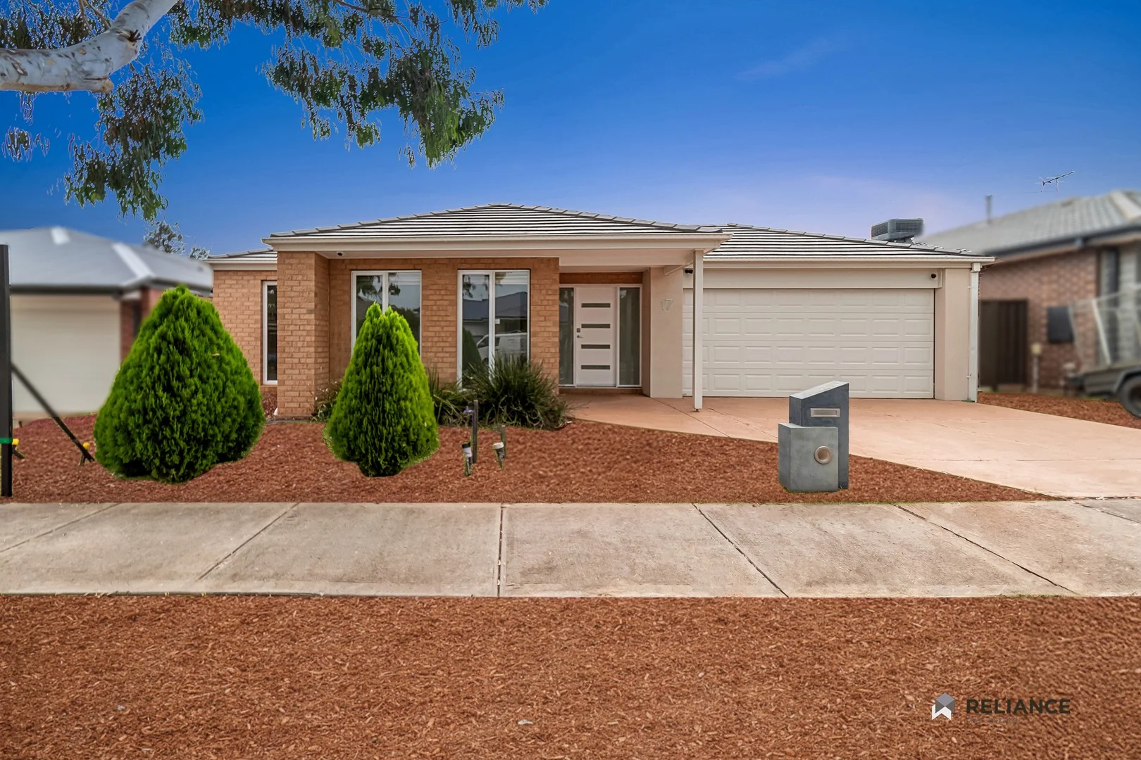 17 Tourmaline Drive, Cobblebank VIC 3338