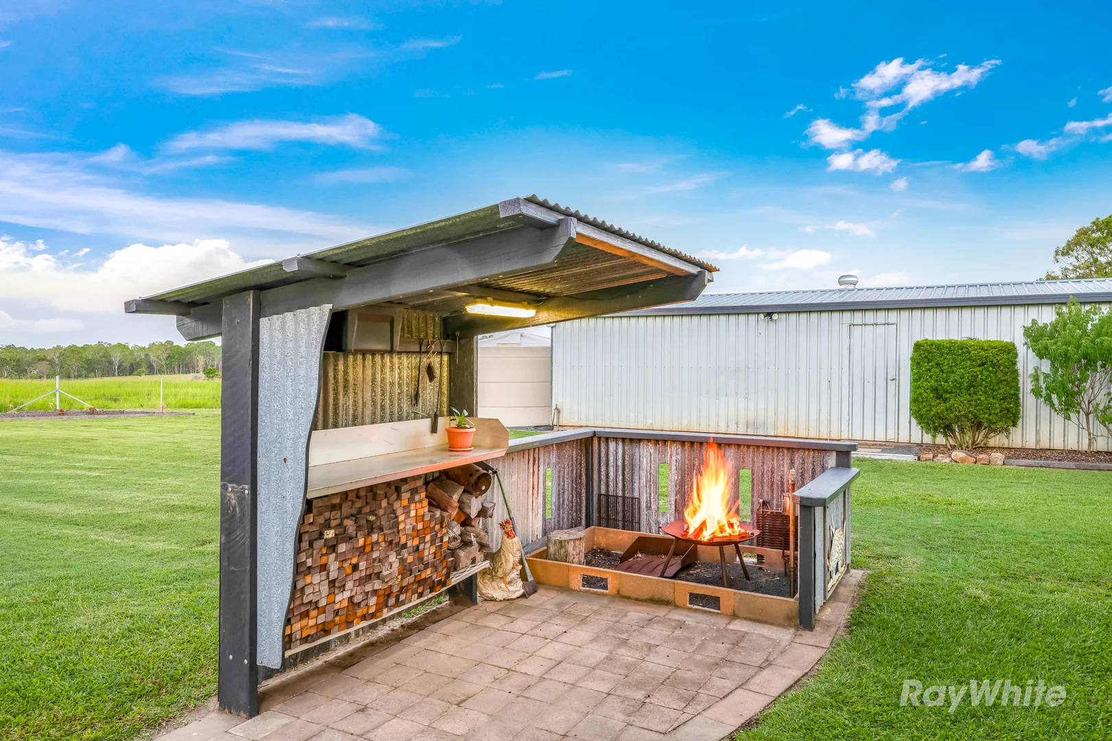 Additional image 22 of 9 Eden Street East, Walkers Point QLD 4650