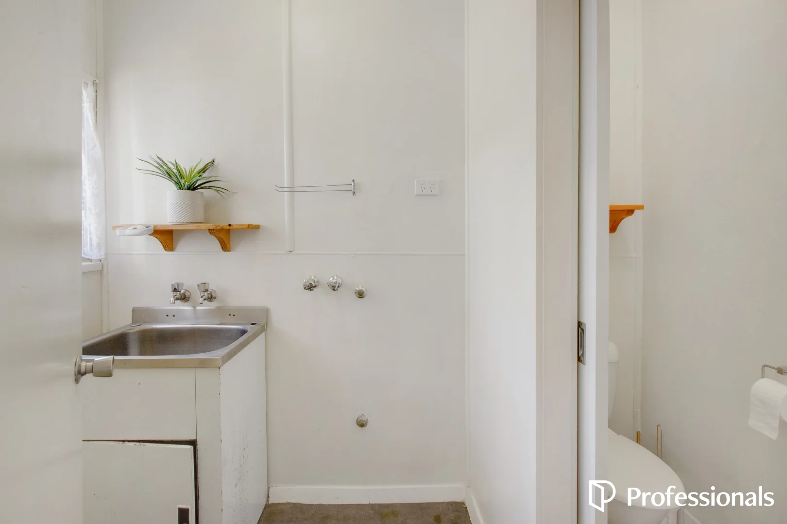 Additional image 8 of 150 Macleay Street, Mount Austin NSW 2650