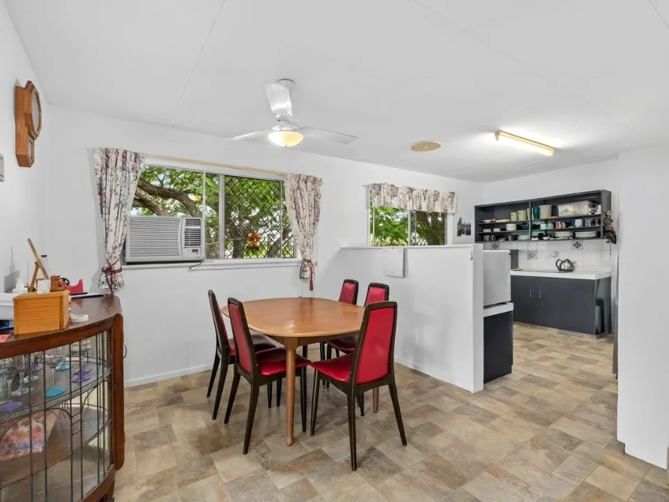 Additional image 4 of 105 Minto Crescent, Arana Hills QLD 4054