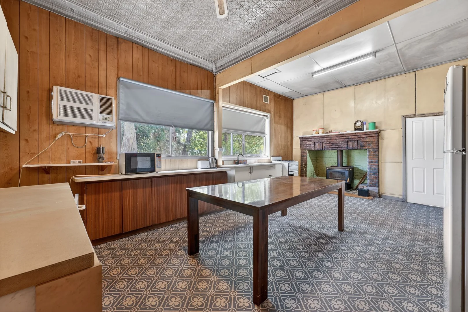 Additional image 2 of 230-232 High Street, Heathcote VIC 3523