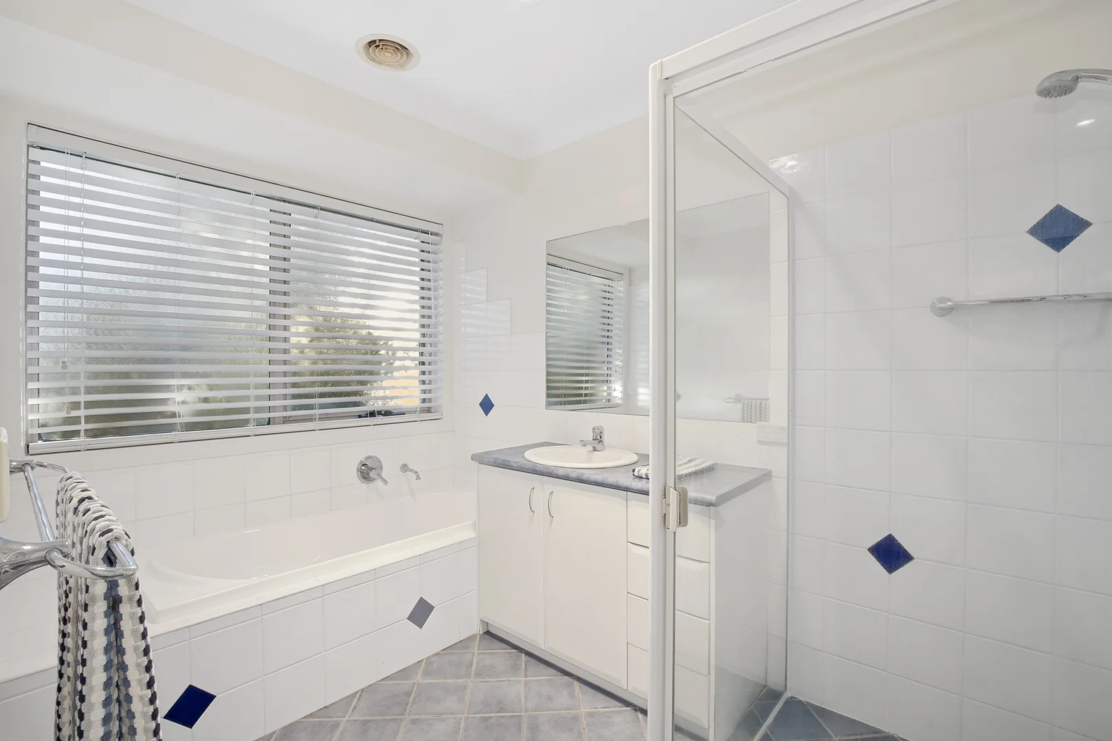 Additional image 21 of 43 Halloran Drive, Jerrabomberra NSW 2619