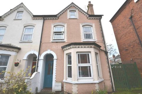 Erleigh Road, Reading RG1