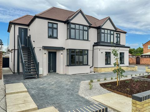High Street, Cherry Hinton, Cambridge CB1