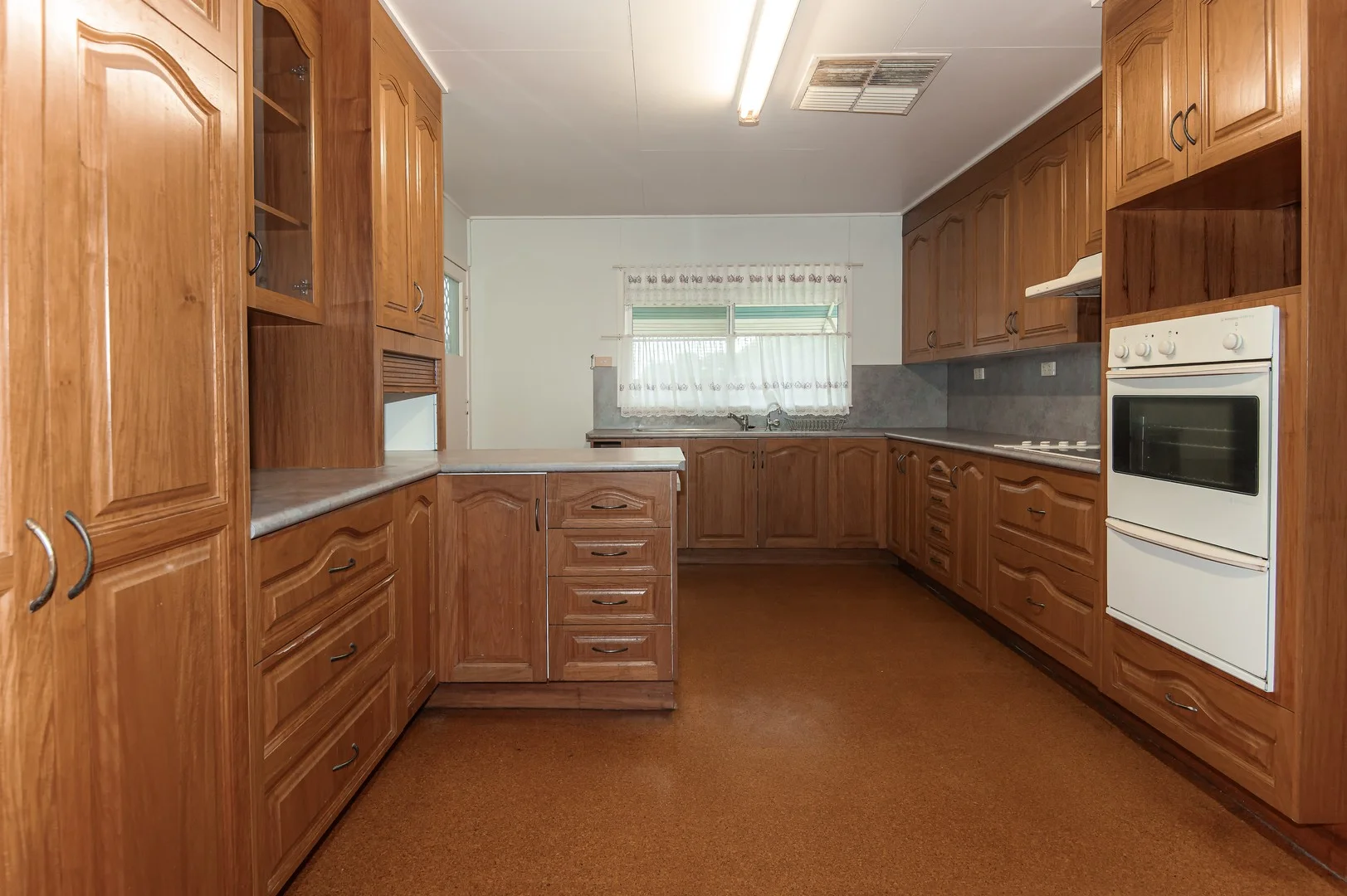 145 Bell Street, Biloela QLD 4715