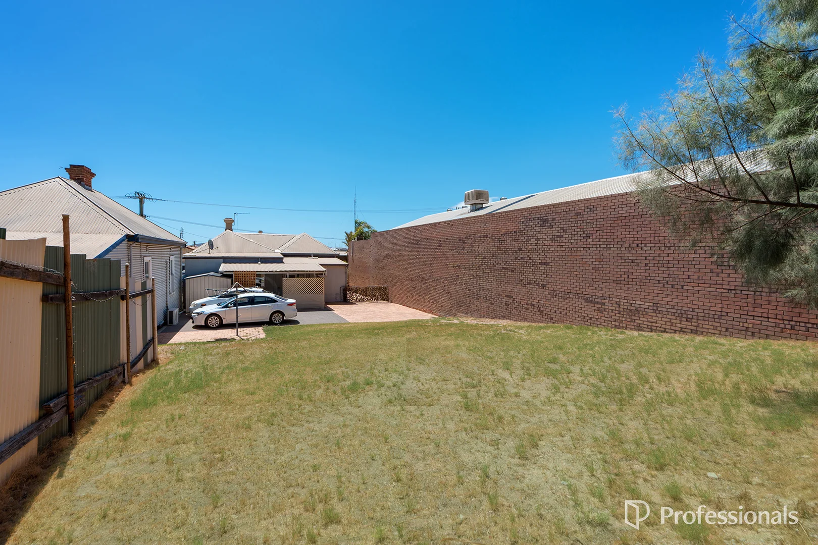 Additional image 13 of 21A & 21B Sanford Street, Geraldton WA 6530