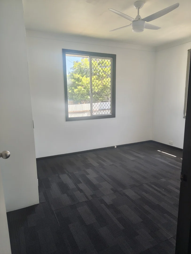 Additional image 3 of 293A James Street, Newtown QLD 4350