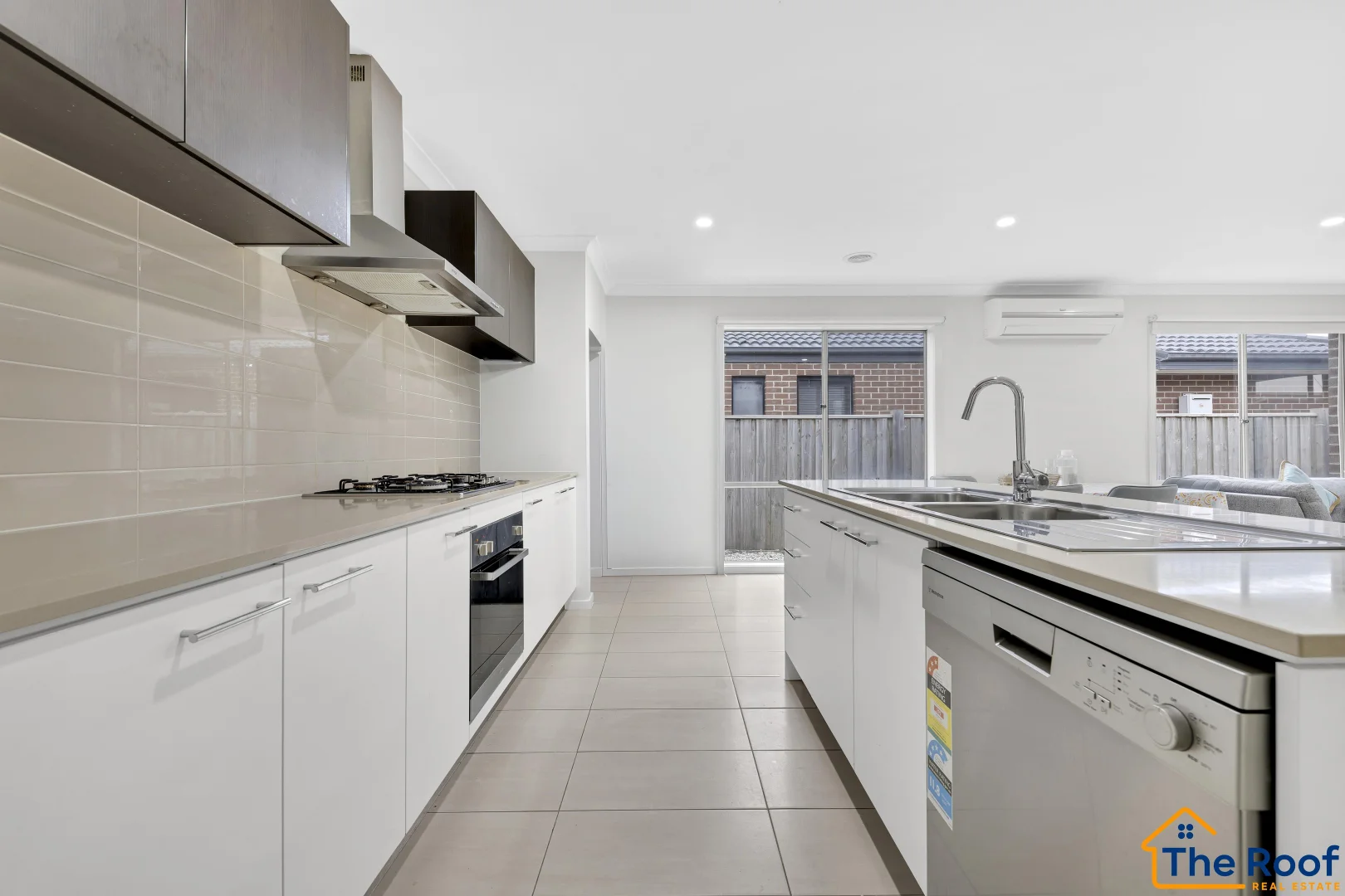 Additional image 16 of 4 Hideaway Lane, Beveridge VIC 3753