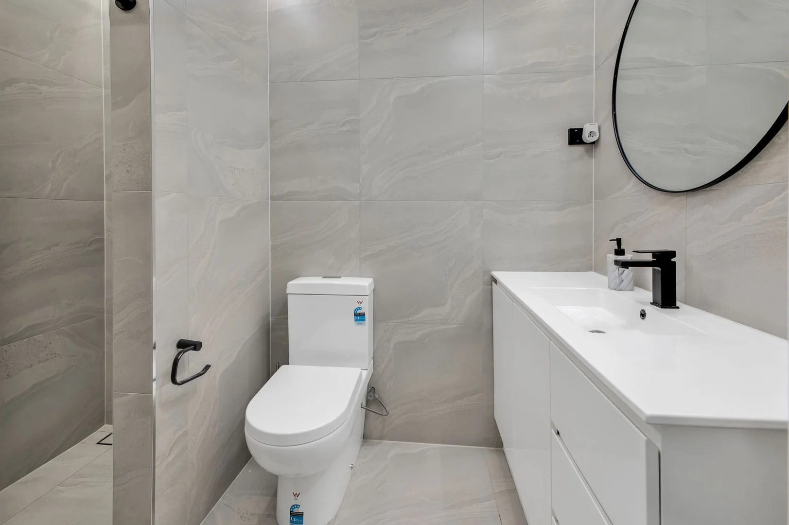 Additional image 11 of 15/193-195 Surf Parade, Surfers Paradise QLD 4217