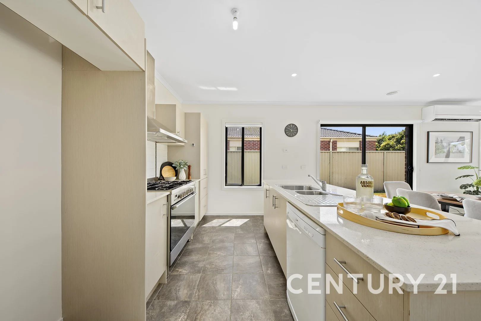 Additional image 9 of 40 Bluehills Boulevard, Pakenham VIC 3810