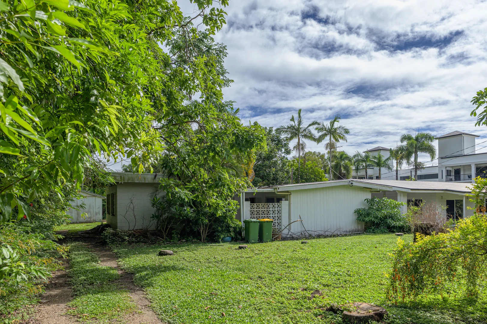 Additional image 3 of 30 Veivers Road, Palm Cove QLD 4879