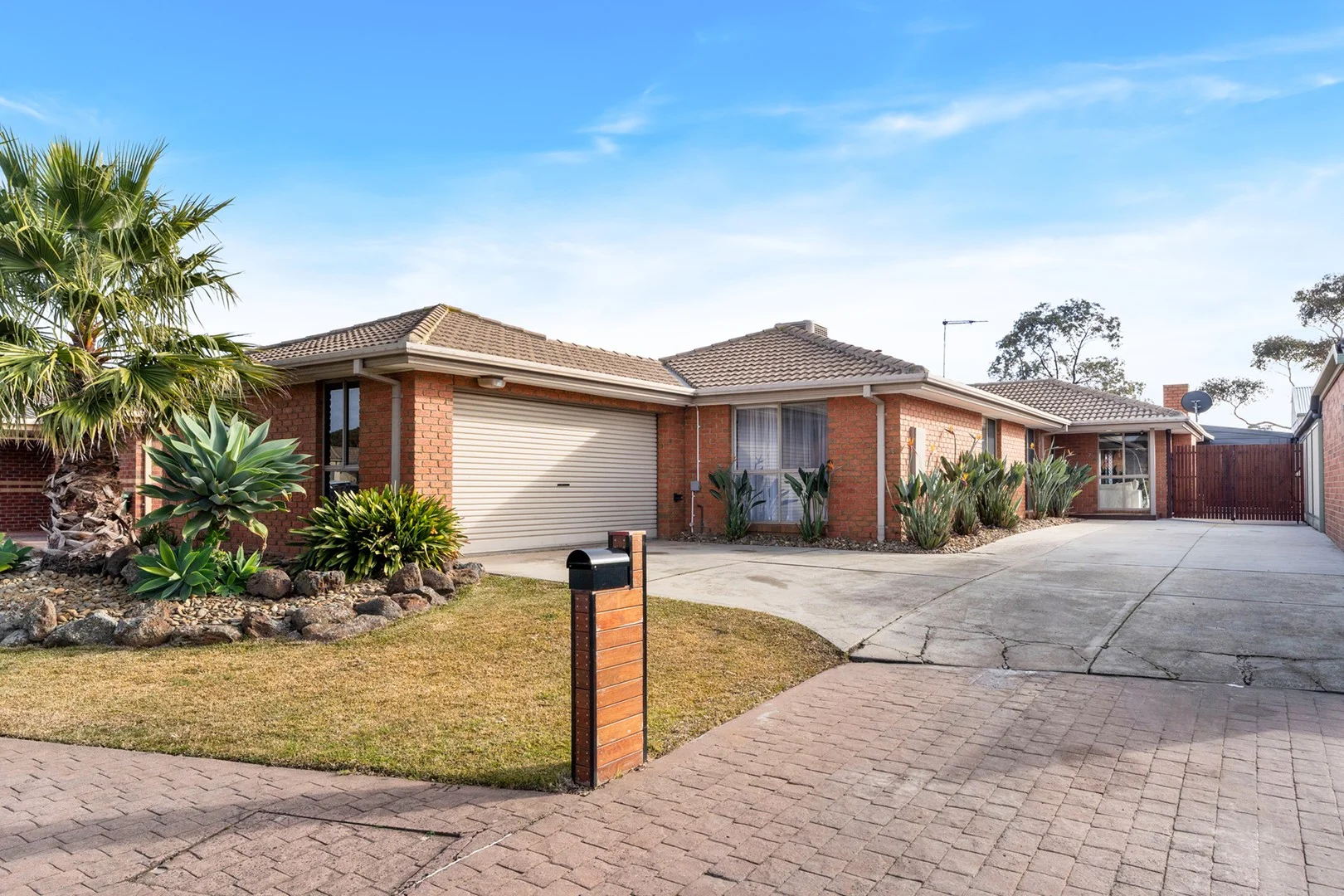 7 Parade Court, Sunbury VIC 3429