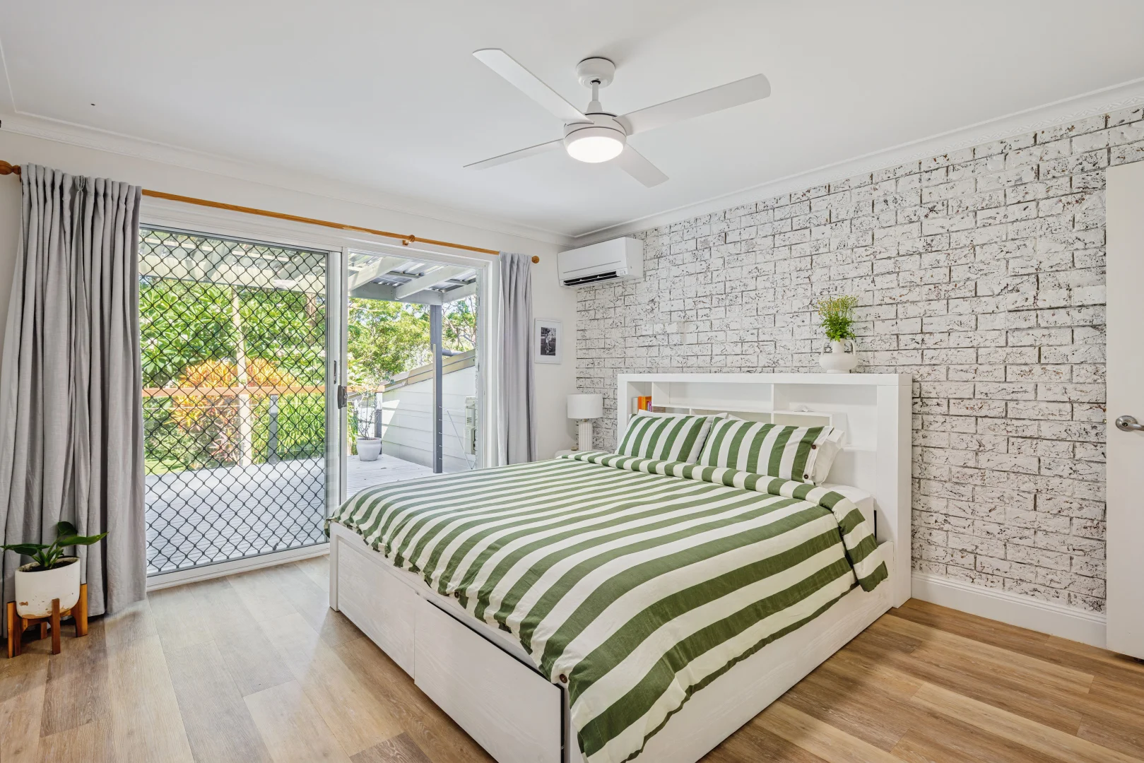 Additional image 15 of 6 DORSET PLACE, Elanora QLD 4221