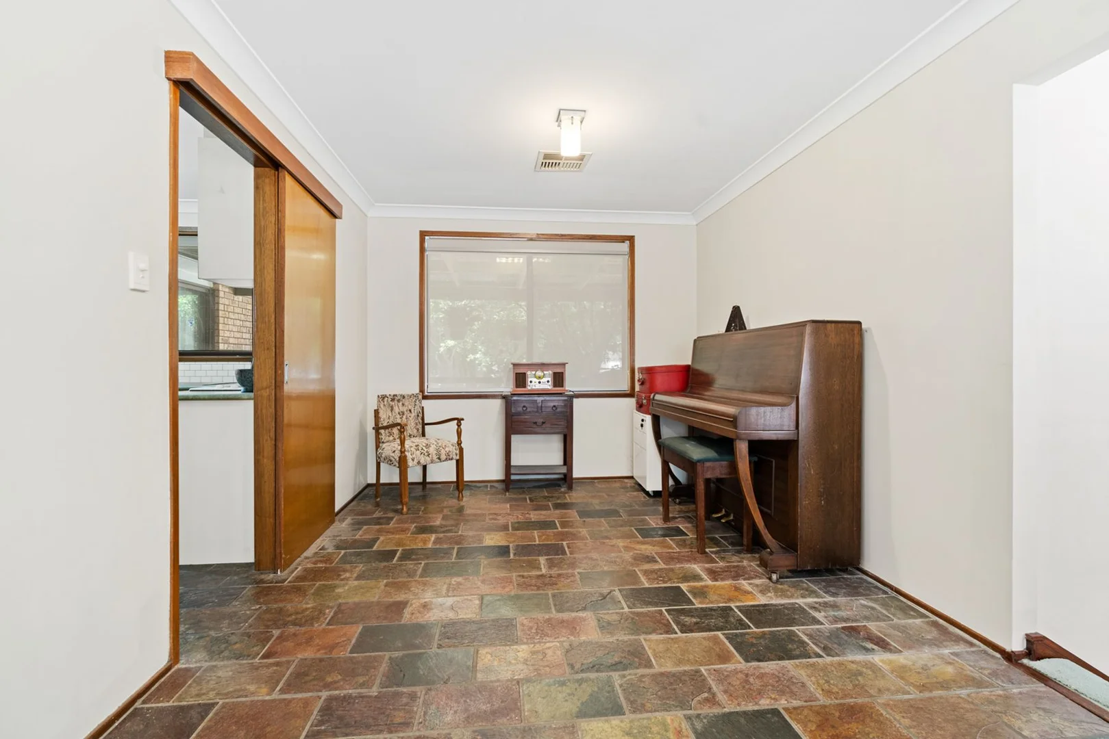Additional image 4 of 30 Chardonnay Avenue, Eschol Park NSW 2558