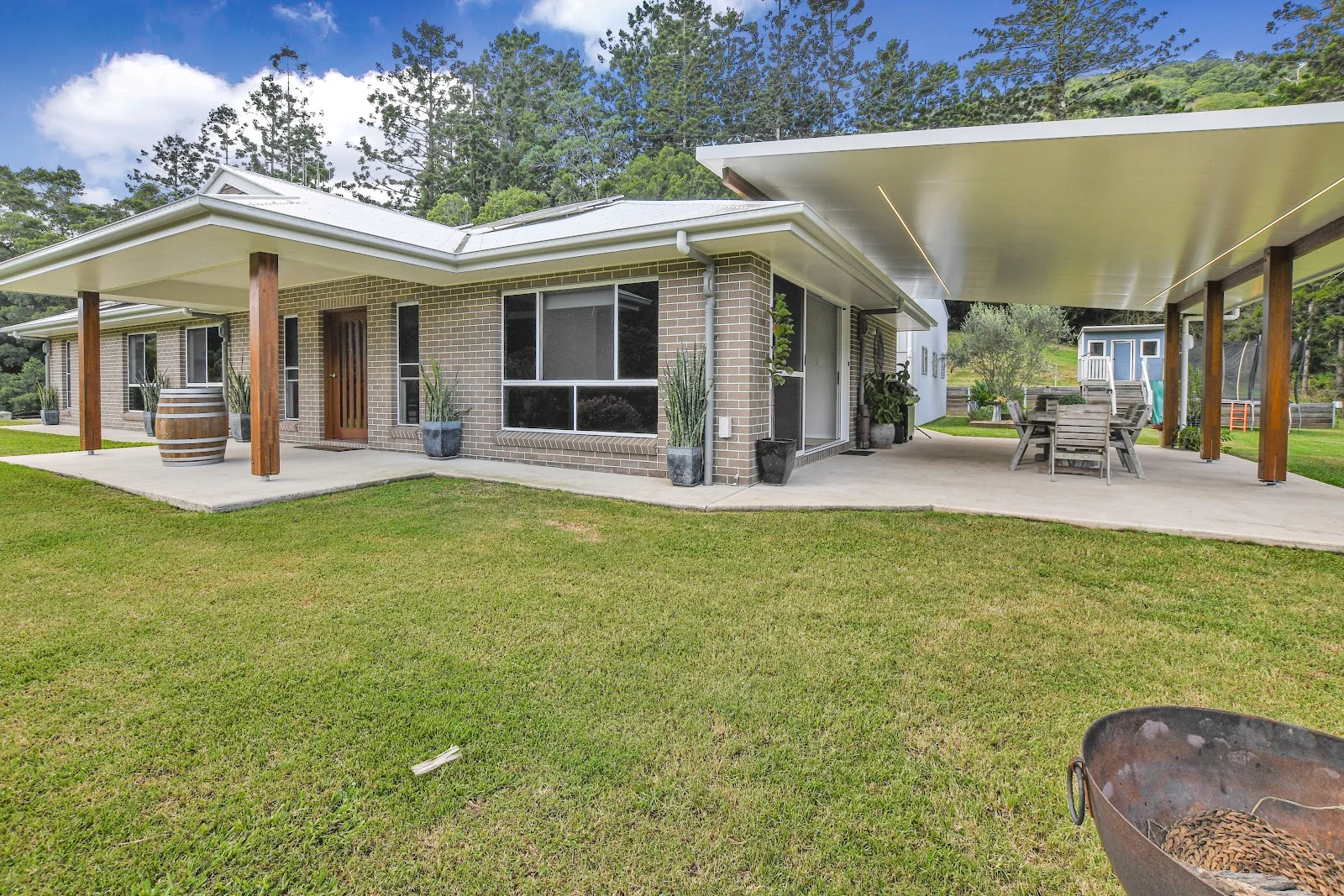 364 Mullins Creek Road, Goomboorian QLD 4570