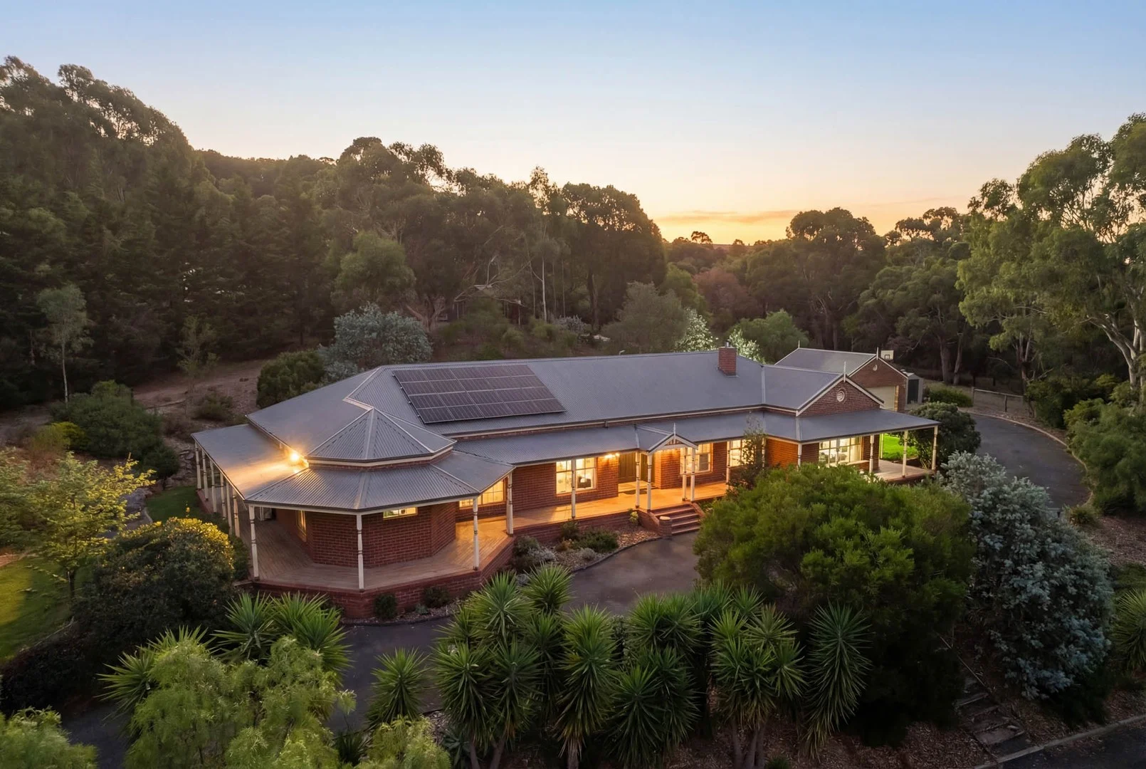 40 The Parkway, Sunbury VIC 3429