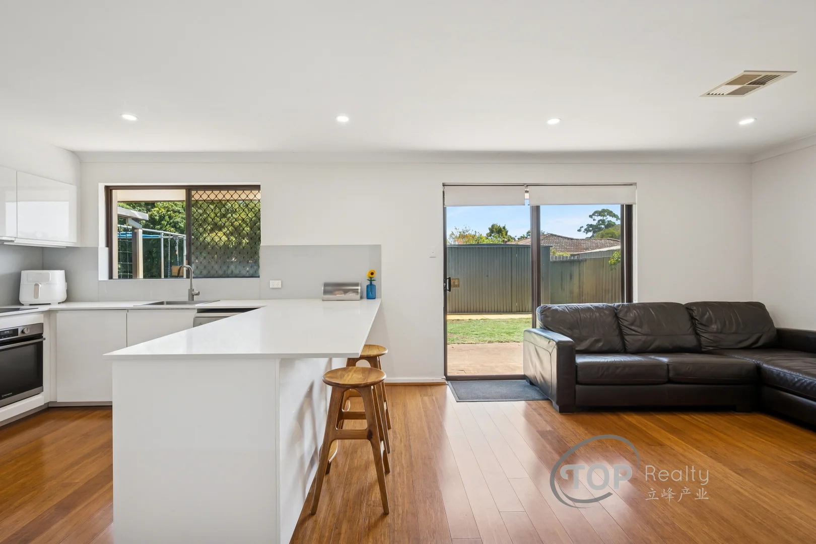 Additional image 10 of 24 Anstie Way, Bull Creek WA 6149