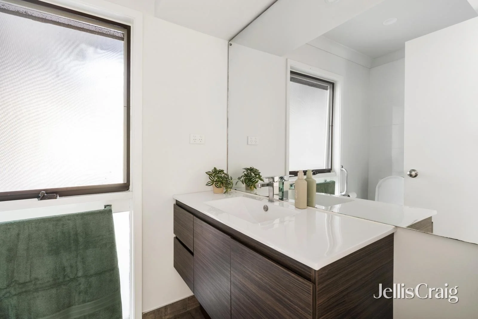 Additional image 10 of 77 Sackville Street, Montmorency VIC 3094