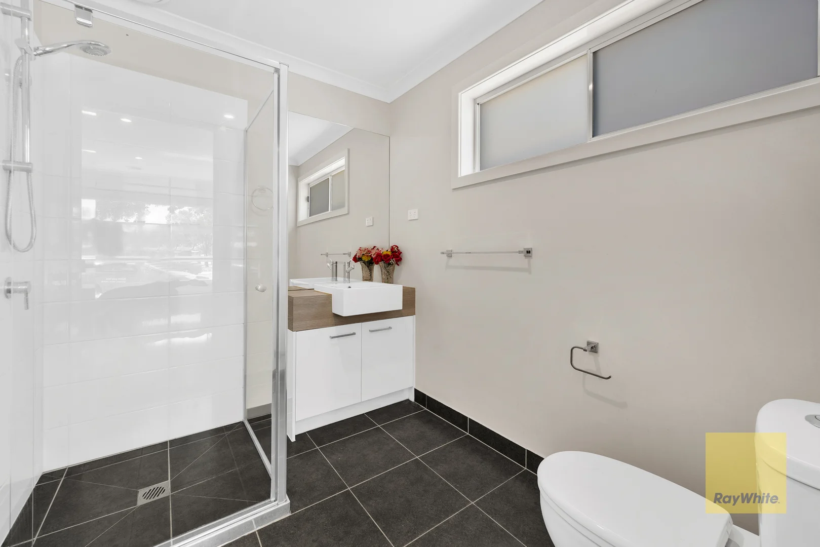 Additional image 4 of 13 Edwin Close, Manor Lakes VIC 3024