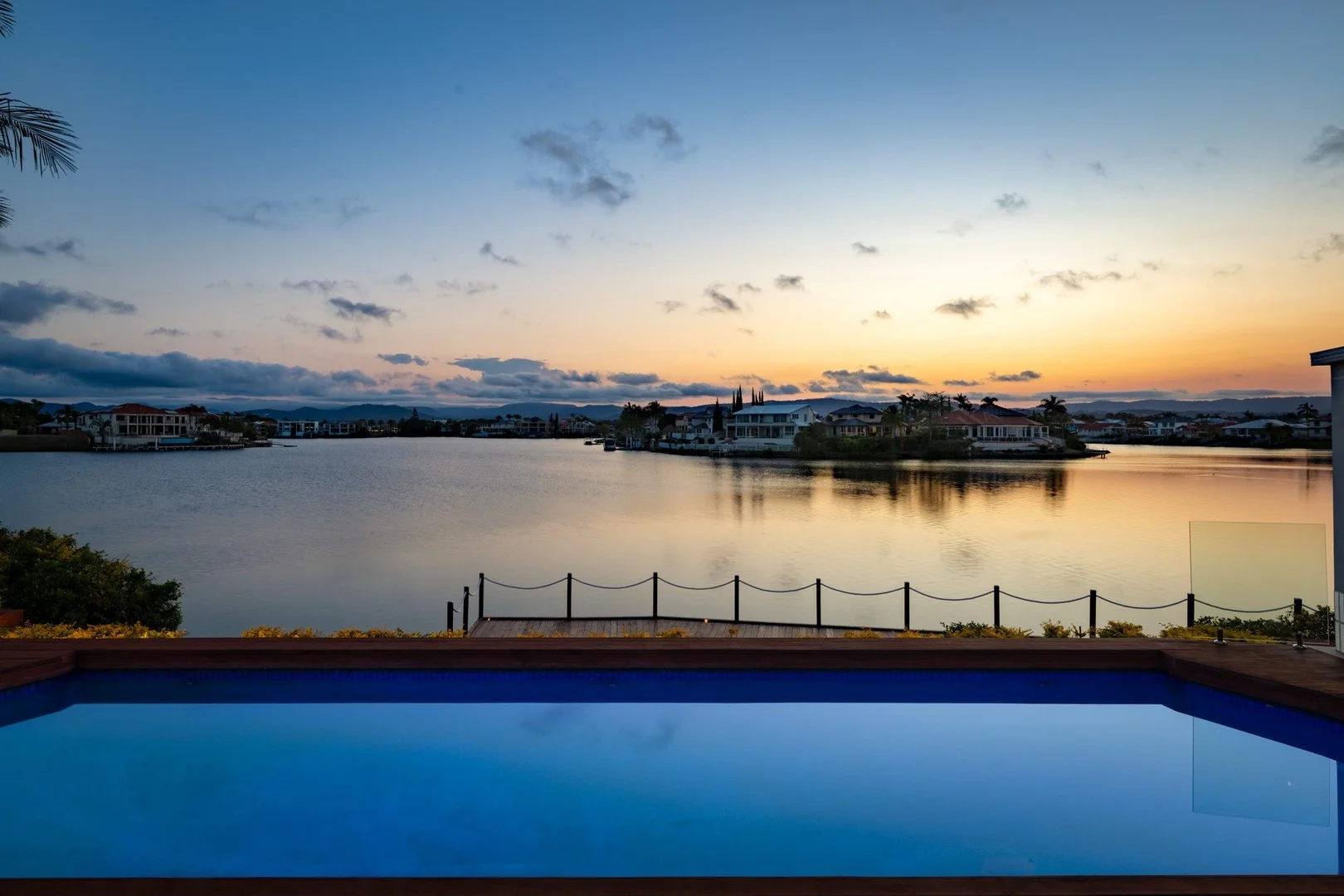 35 San Simeon Drive, Clear Island Waters QLD 4226