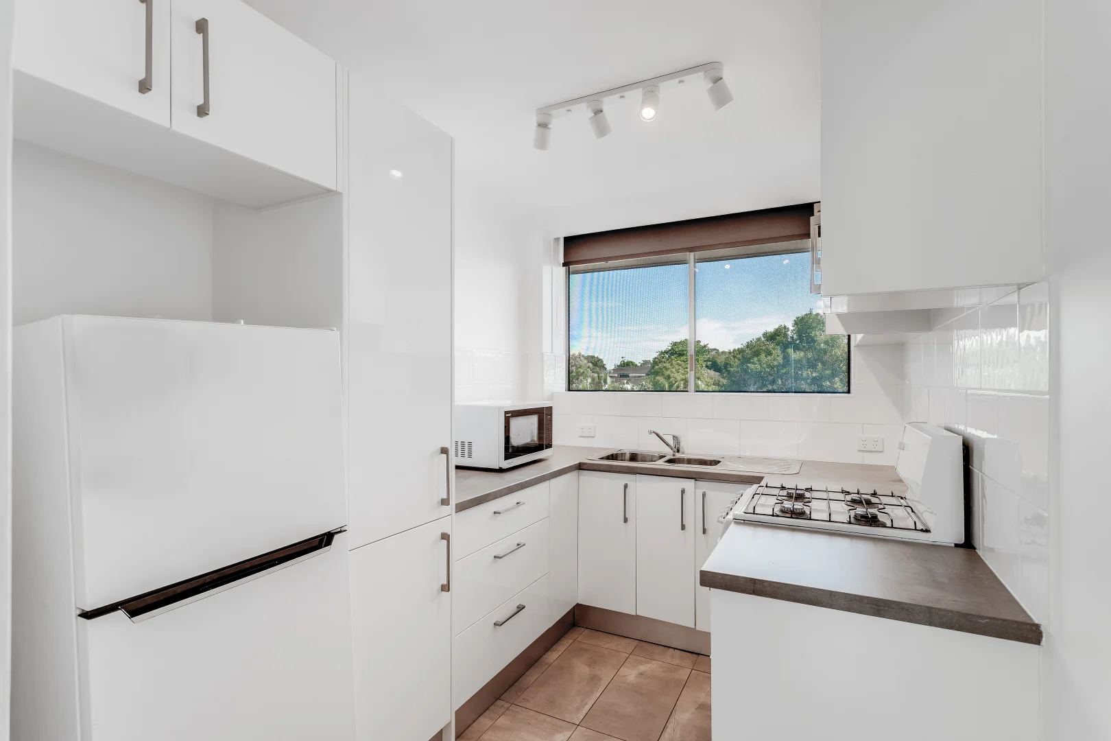 Additional image 4 of 6/43 Fifth Avenue, Sandgate QLD 4017