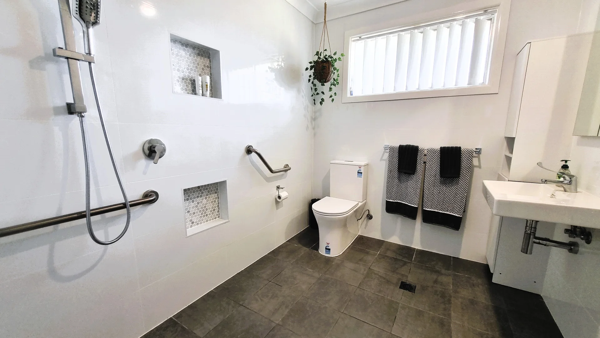 Additional image 8 of 59 William Street, Young NSW 2594