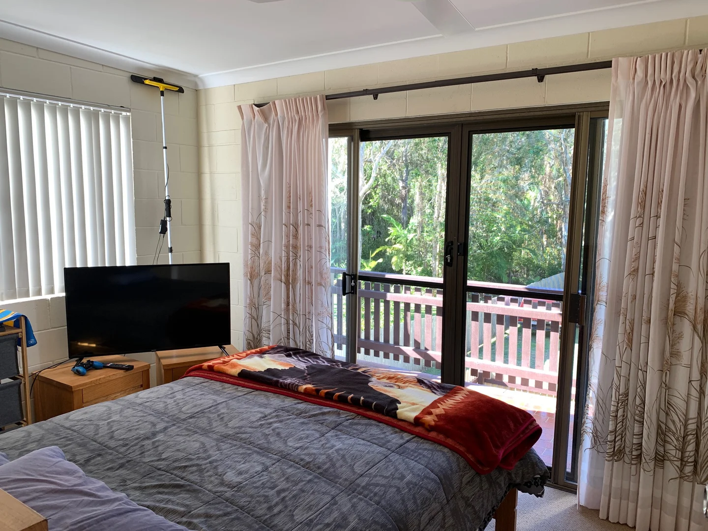 Additional image 16 of 12 Victoria Parade, Coochiemudlo Island QLD 4184