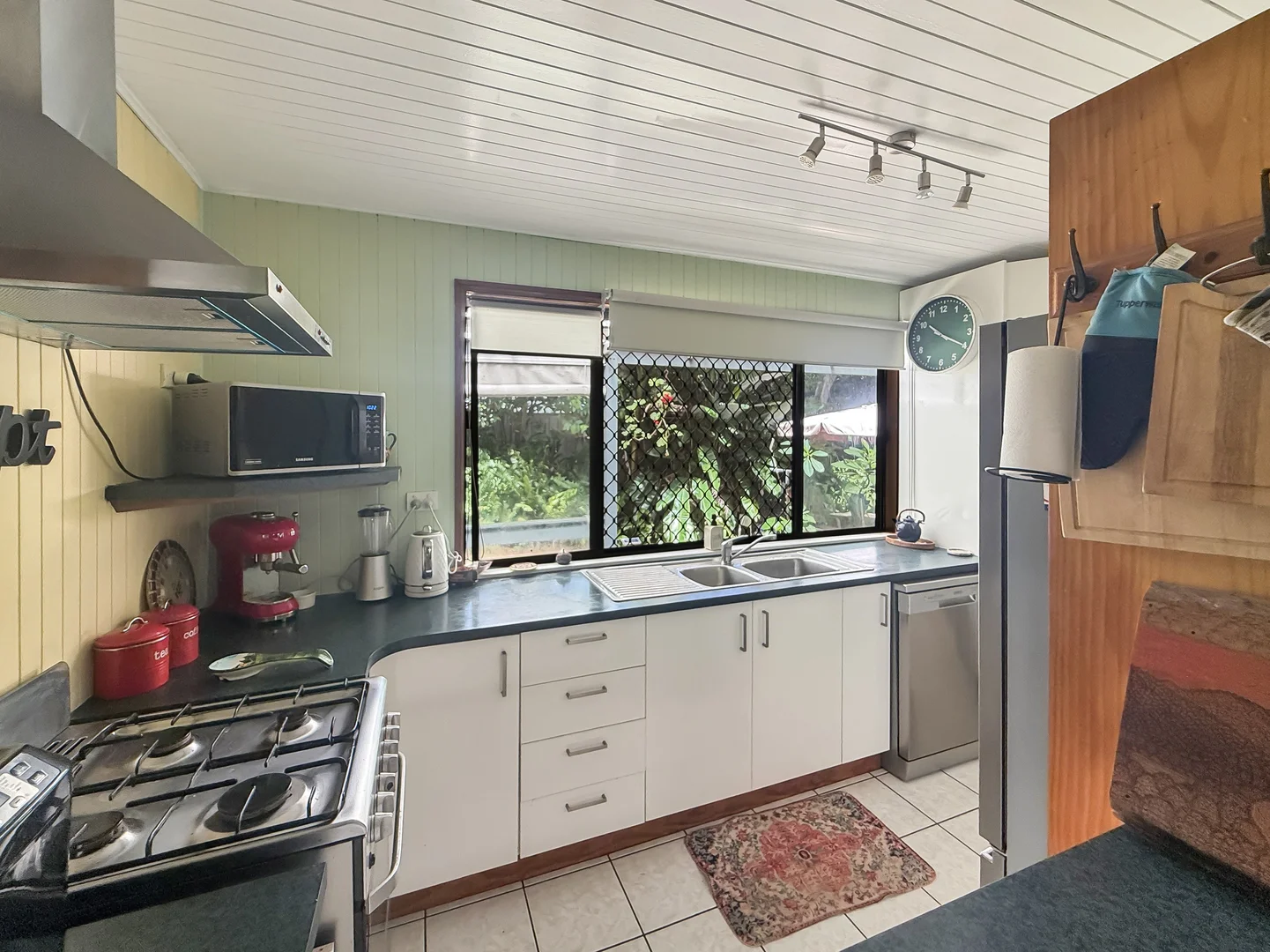 Additional image 11 of 4 Wanda Street, Macleay Island QLD 4184