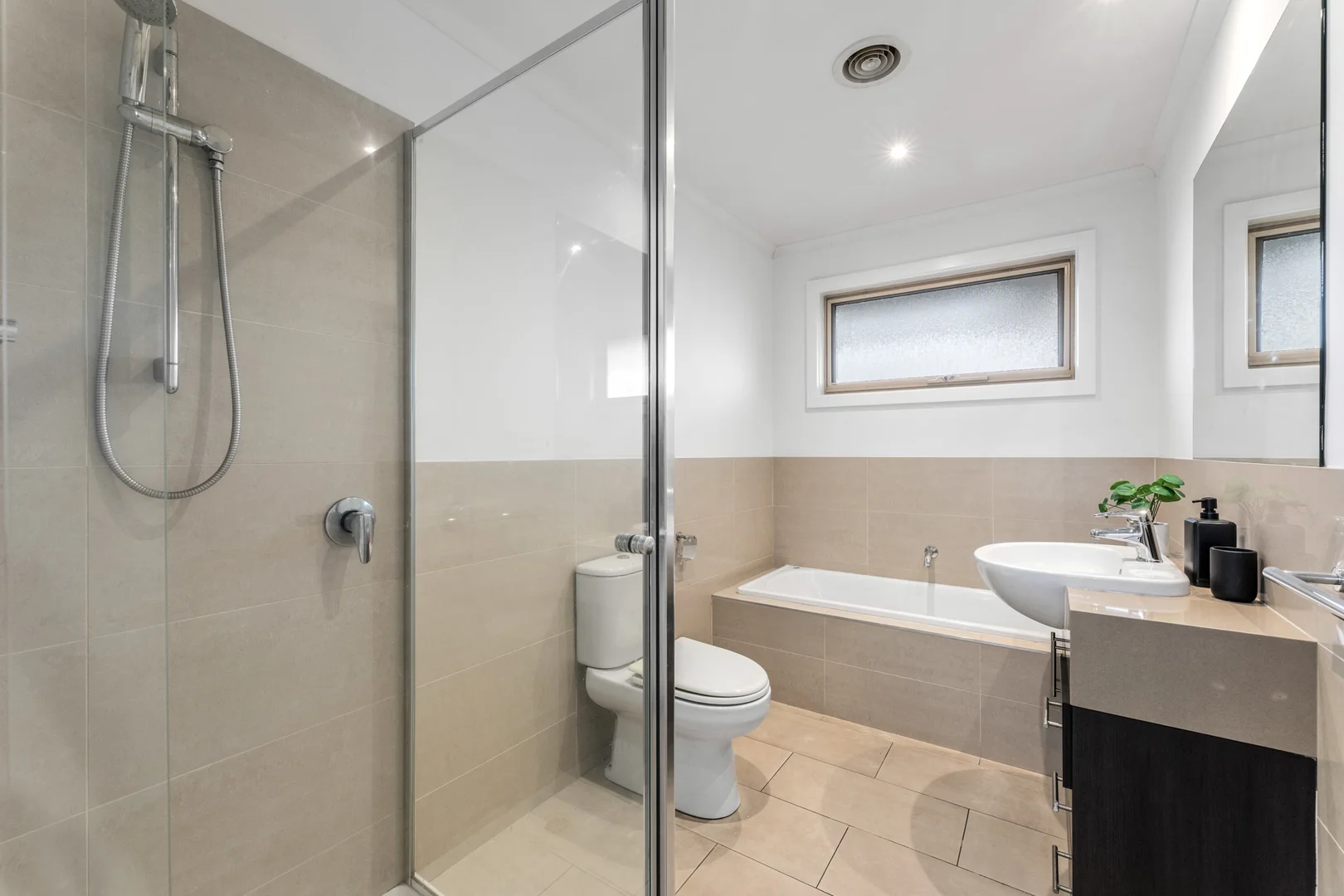 Additional image 10 of 1/414 Middleborough Road, Blackburn VIC 3130