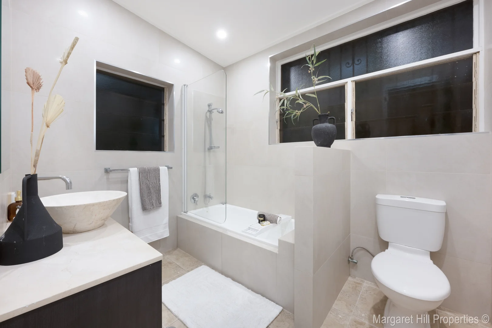 Additional image 22 of 14 Orana Court, Castle Hill QLD 4810