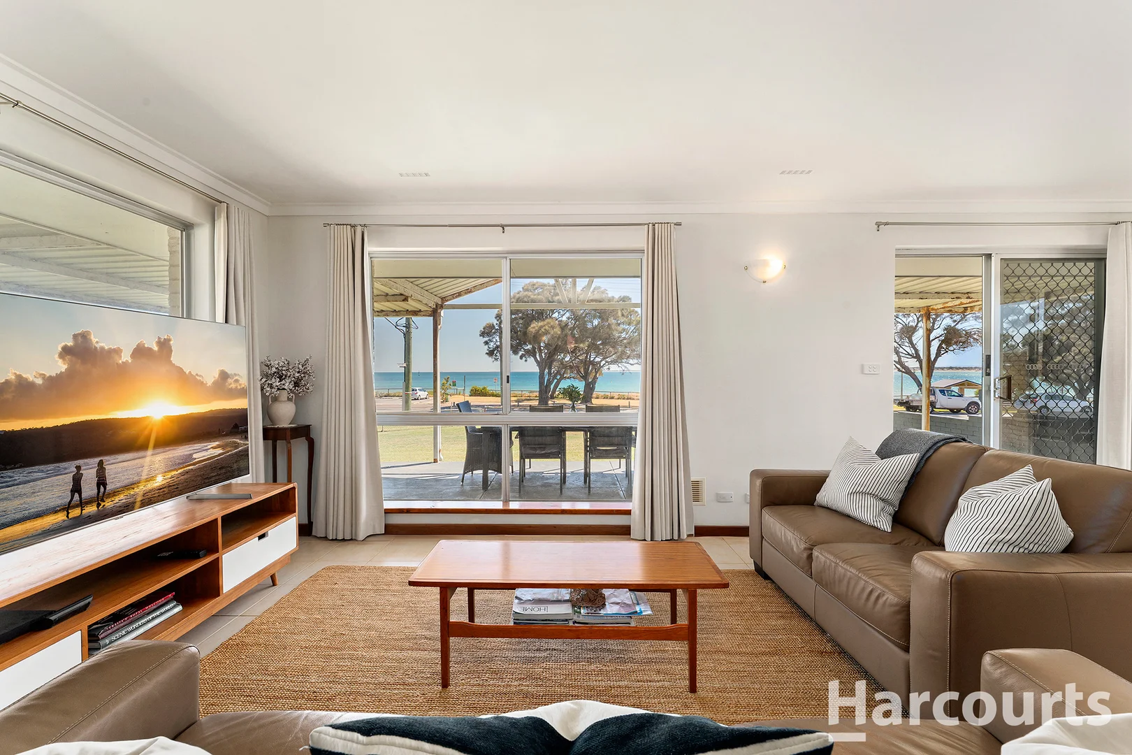 Additional image 8 of 18 Halls Head Parade, Halls Head WA 6210