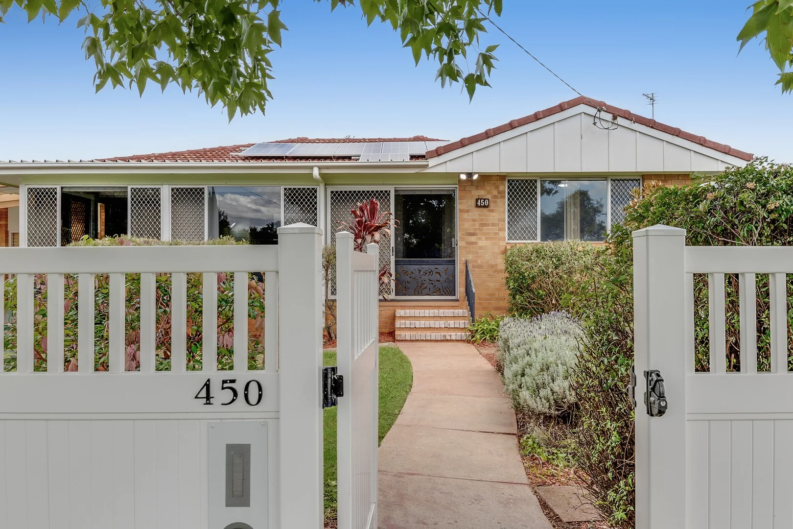 450 Alderley Street, Harristown QLD 4350