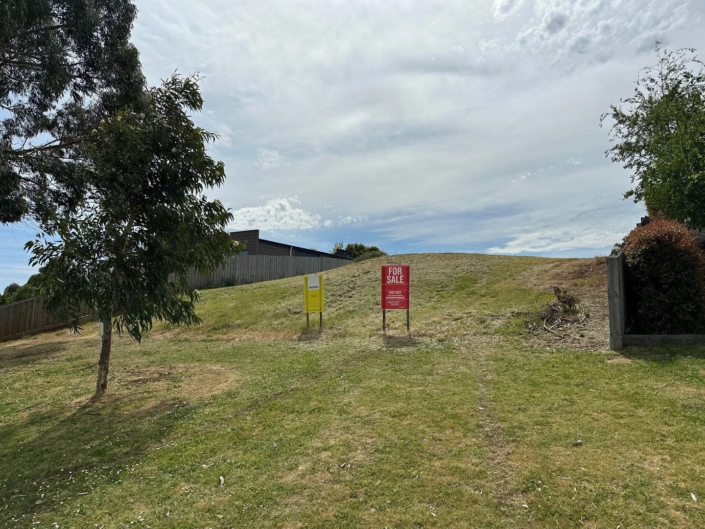 Additional image 2 of 24 Royal Place, Leongatha VIC 3953